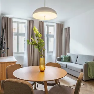 Limehome Halkova 4*, Prag Çek Cumhuriyeti